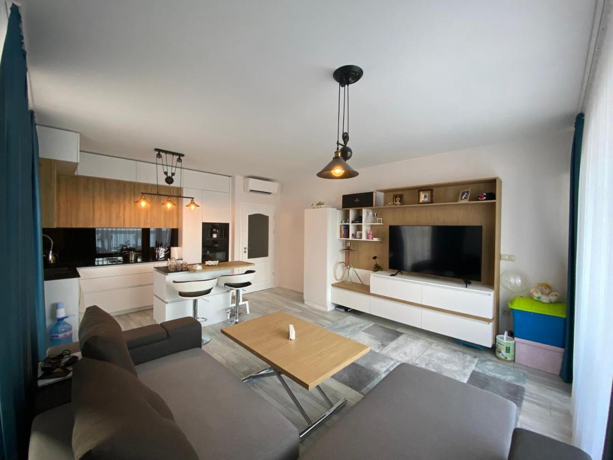 Luxurious And Panoramic Apartments At The Beach In La Mer Complex Golden Sands Exterior photo