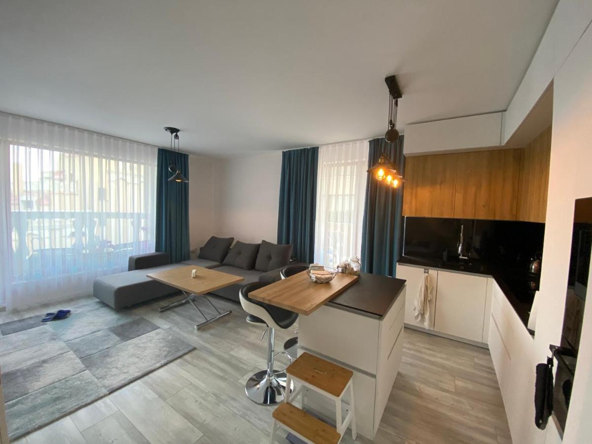 Luxurious And Panoramic Apartments At The Beach In La Mer Complex Golden Sands Exterior photo
